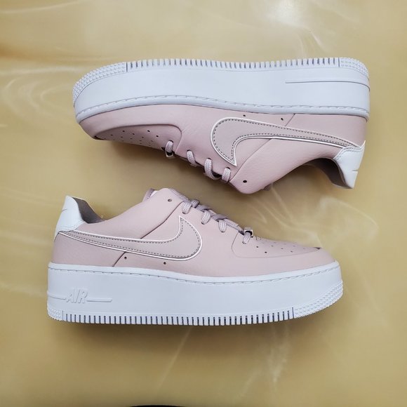 Nike Air Force 1 Sage Low - Picture 5 of 7